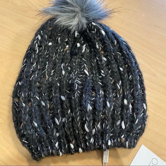Etereo- Cable Mixed Pom Pom Knit Toque - Picture 3 of 6